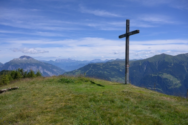 Über den Heinzenberger Grat von  Präz zum Glaspass