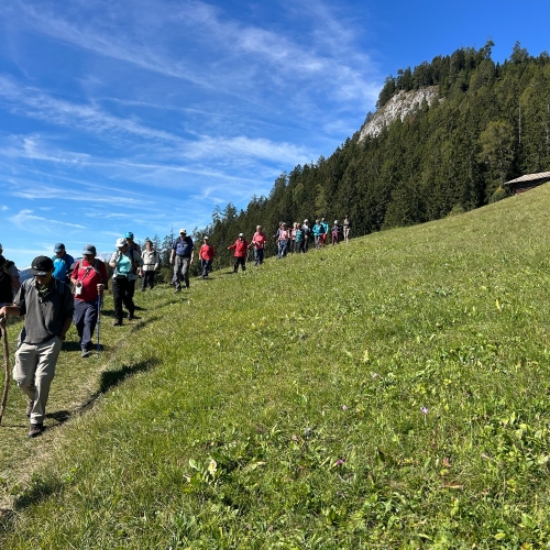 20250928_103328542_iOS